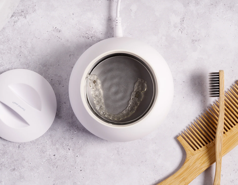 Simply cleaner oral appliances
